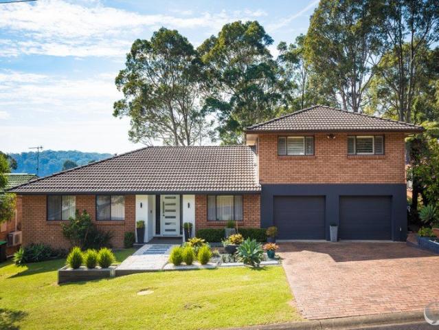 Spacious Entertainer with Resort Style Pool & Flexible Living