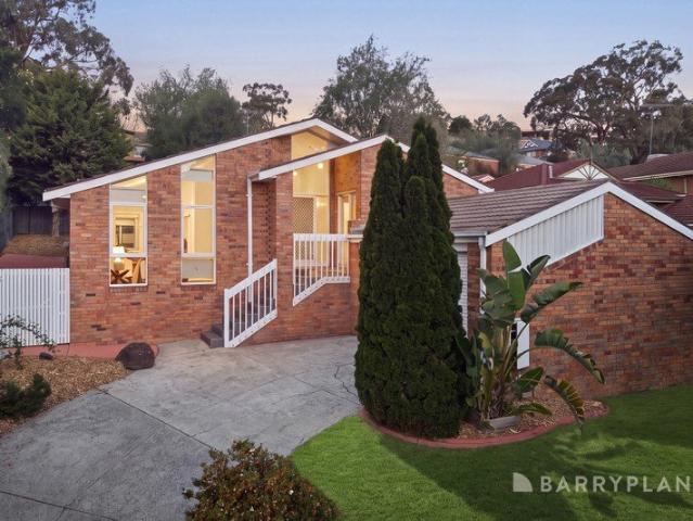 Spacious entertainer for every season
