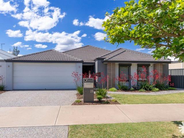 SPACIOUS EX DISPLAY HOME OFFERING LUXURY, COMFORT & FAMILY LIVING