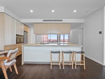 Spacious Executive Apartment with Resort Amenities☀️