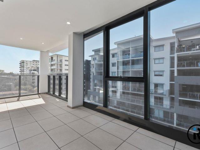 Spacious Executive Apartment with Three Bedrooms, Three Bathrooms & Resort Style Living