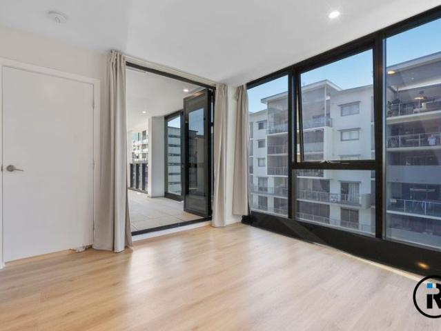 Spacious Executive Apartment with Three Bedrooms, Three Bathrooms & Resort Style Living