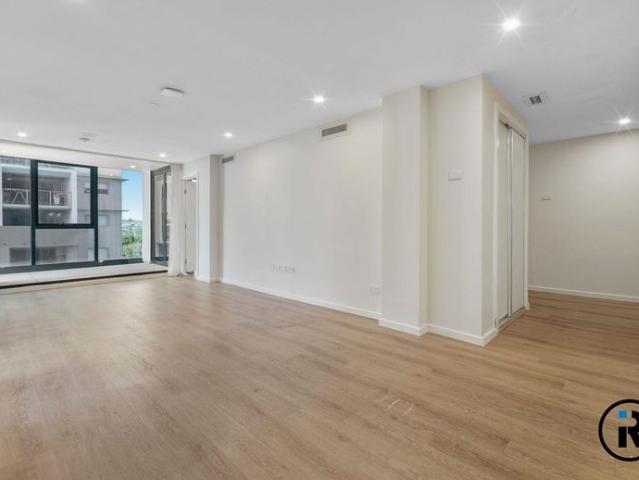 Spacious Executive Apartment with Three Bedrooms, Three Bathrooms & Resort Style Living