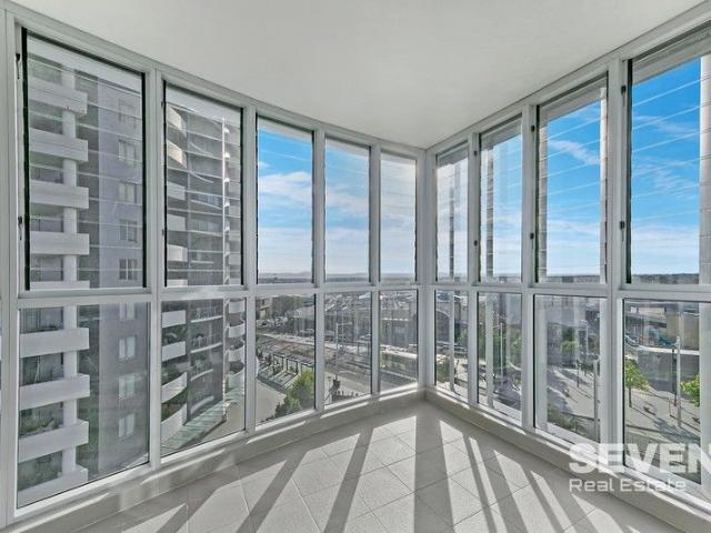 Spacious Executive Apartment with Versatile Enclosed Balcony