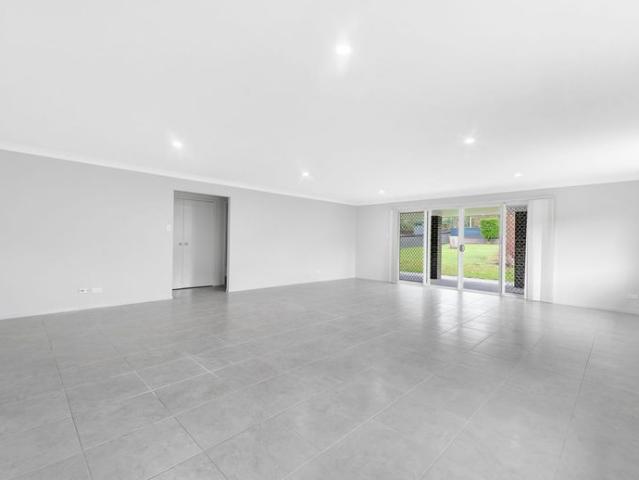 SPACIOUS FAMILY 4 BEDROOM HOME