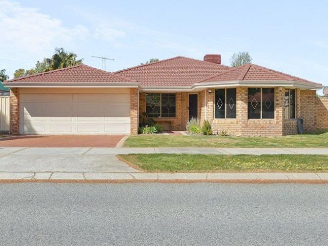 SPACIOUS FAMILY COMFORT WITHIN A CENTRAL AND POPULAR POSITION