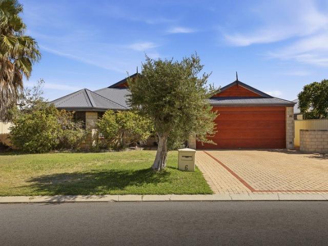 SPACIOUS FAMILY COMFORT WITHIN A POPULAR SETTING JUST MOMENTS FROM PARKLAND