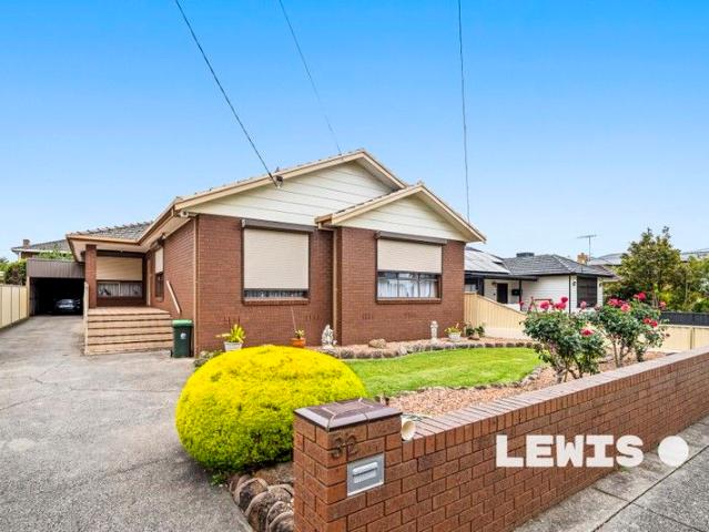 Spacious Family Comfort on 701sqm approx. in Prime Hadfield Pocket