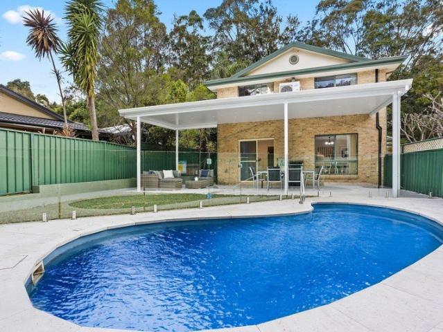 Spacious family classic in a premier location