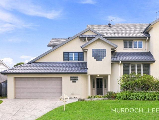 Spacious Family Duplex in a Prime Bella Vista Location