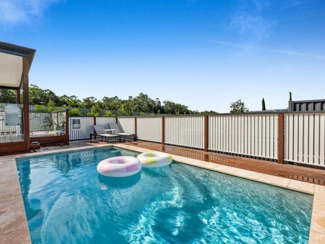 Spacious Family Entertainer in Burleigh Heads