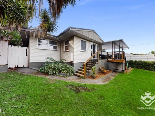 Spacious Family Entertainer on a Generous 769m2 Block
