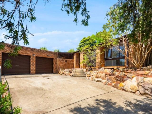 Spacious Family Entertainer on a Generous 1,038sqm Block
