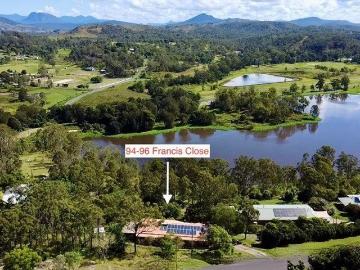 Spacious family entertainer with breathtaking views