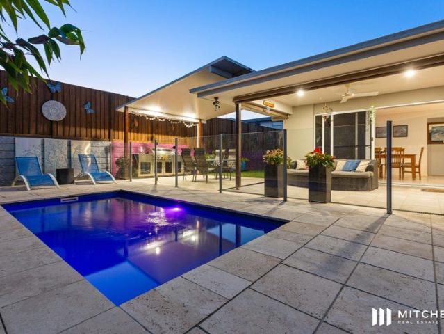 Spacious Family Entertainer with Plunge Pool