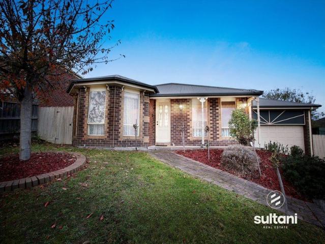 Spacious Family Excellence in a Prestigious Narre Warren Location