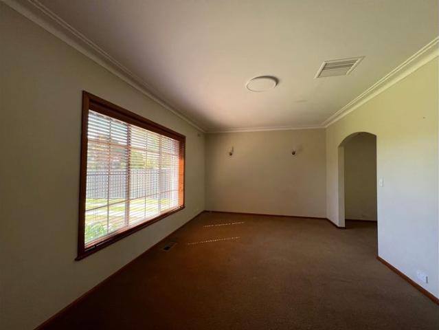 SPACIOUS FAMILY HOME!