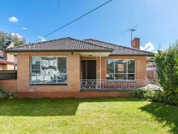 SPACIOUS FAMILY HOME!