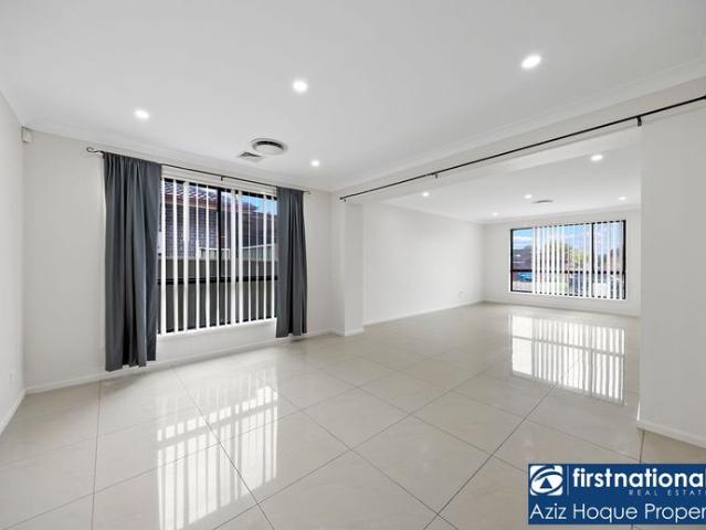 SPACIOUS FAMILY HOME | 5 BEDROOMS | SELECTIVE SCHOOL ZONE