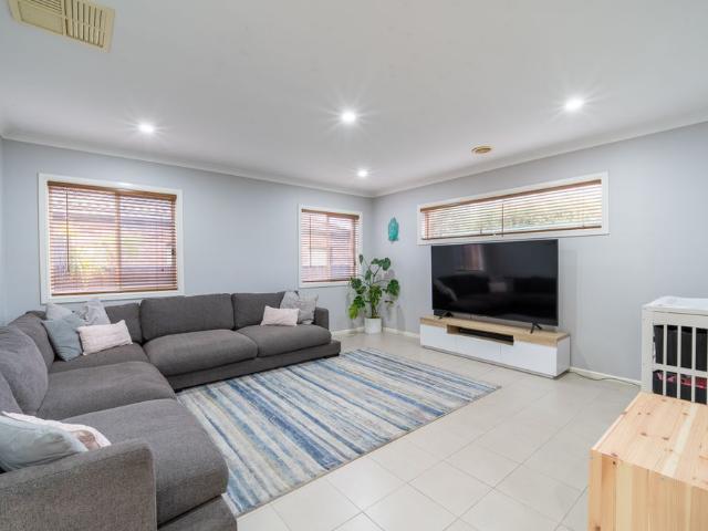 Spacious Family Home!