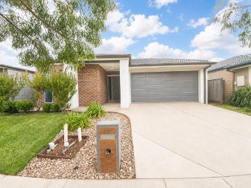 SPACIOUS FAMILY HOME!