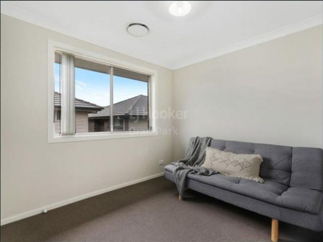 SPACIOUS FAMILY HOME