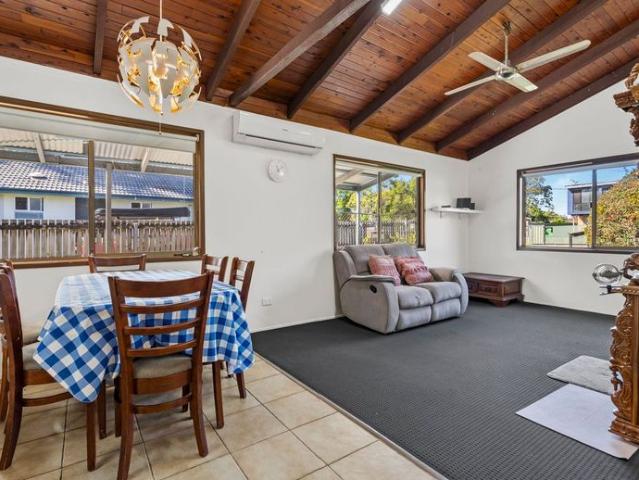 SPACIOUS FAMILY HOME