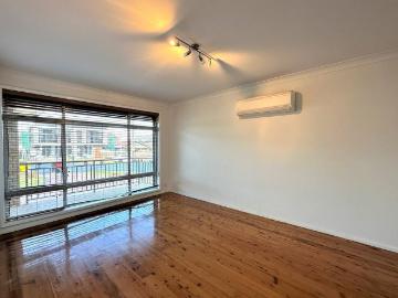 SPACIOUS FAMILY HOME