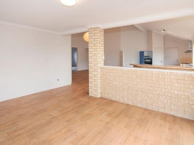 SPACIOUS FAMILY HOME