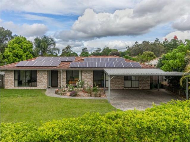SPACIOUS FAMILY HOME!