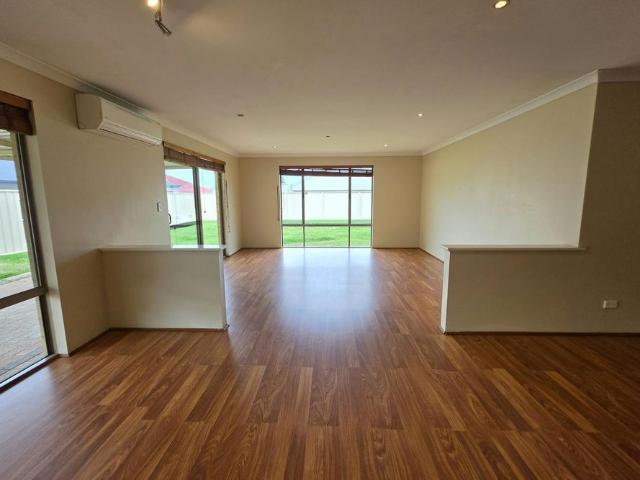 SPACIOUS FAMILY HOME