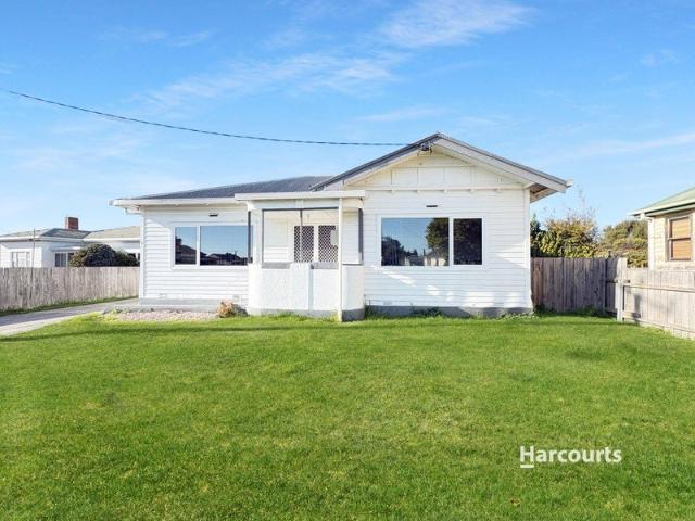 Spacious Family Home!