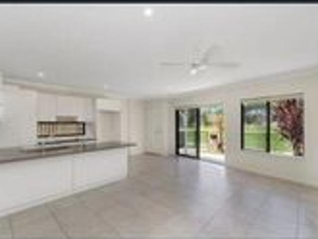 Spacious Family Home!