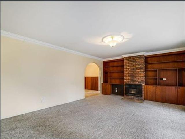 SPACIOUS FAMILY HOME