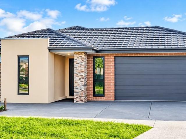 SPACIOUS FAMILY HOME | 3 BEDROOMS | ALFRESCO | LOW MAINTENANCE