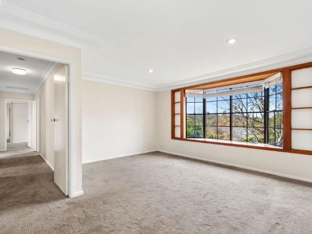 SPACIOUS FAMILY HOME, 3.5 MONTH LEASE