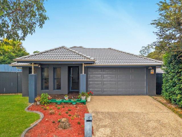 Spacious Family Home | Vacant & Move In Ready!