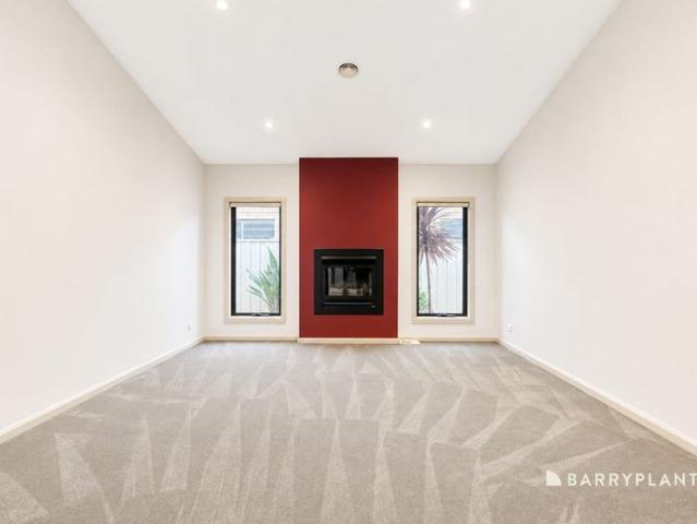 Spacious Family Home with Multiple Living Zones – Available for a 3 Month Lease