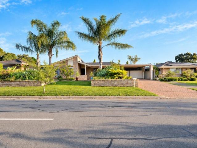 Spacious Family Home with Multiple Living Areas