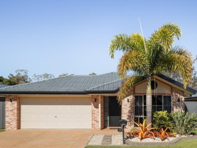 Spacious Family Home with Multiple Living Areas and Expansive Outdoor Entertaining