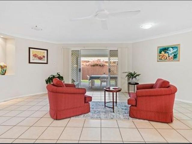SPACIOUS FAMILY HOME WITH MULTIPLE LIVING AREAS & COVERED OUTDOOR ENTERTAINING