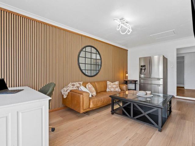 Spacious Family Home with Multiple Living Areas Entertainers Paradise