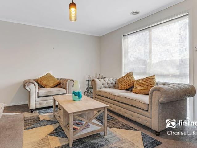 Spacious Family Home with Multiple Living Areas & Great Outdoor Entertaining