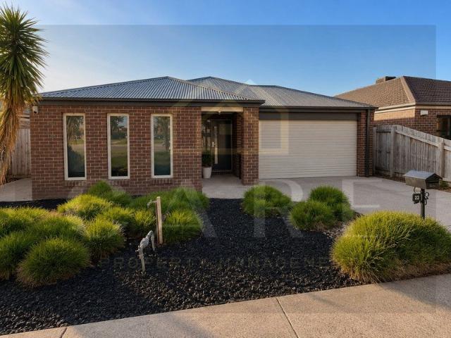 Spacious Family Home with Multiple Living Areas in the Heart of Lynbrook