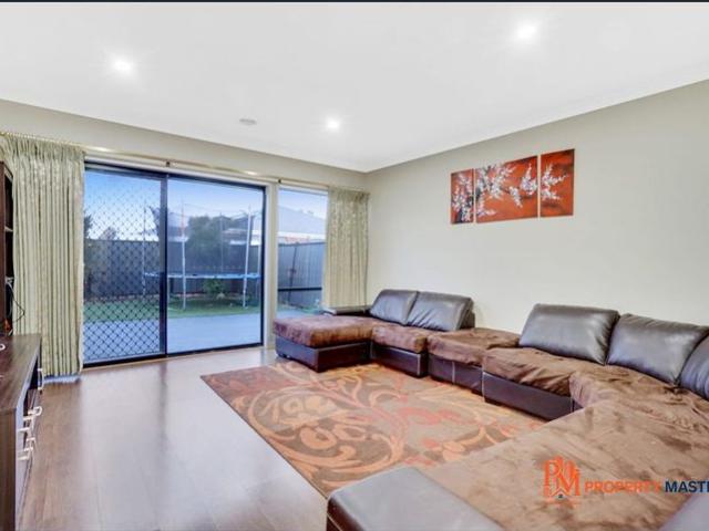Spacious Family Home with Multiple Living Areas in Prime Tarneit Location