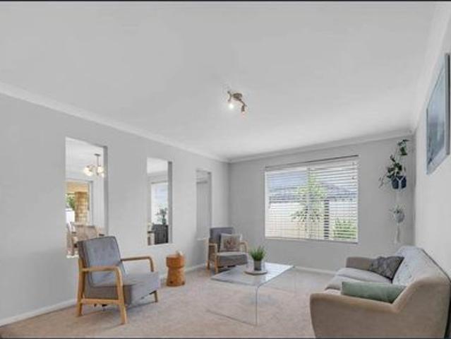 Spacious Family Home with Multiple Living Areas Outdoor Entertaining