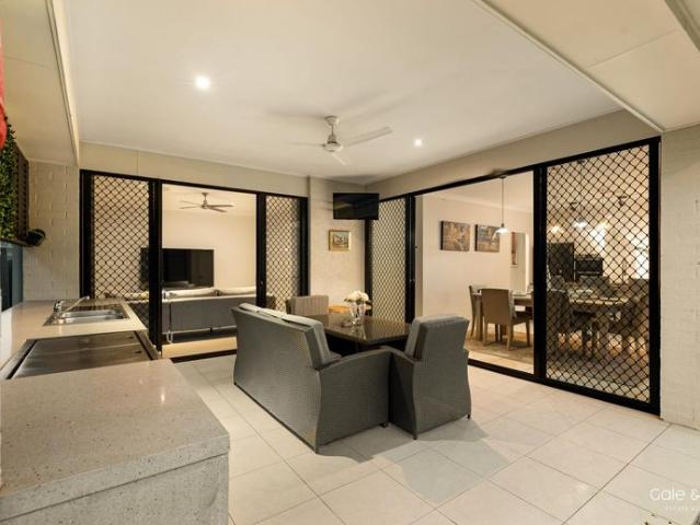 Spacious Family Home with Multiple Living Areas & Outdoor Entertaining