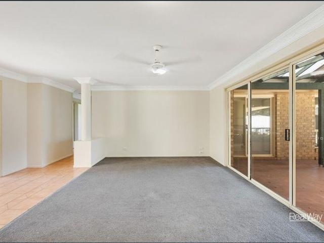Spacious Family Home with Multiple Living Areas & Outdoor Entertaining