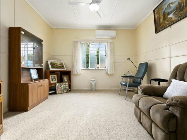 SPACIOUS FAMILY HOME WITH MODERN COMFORTS