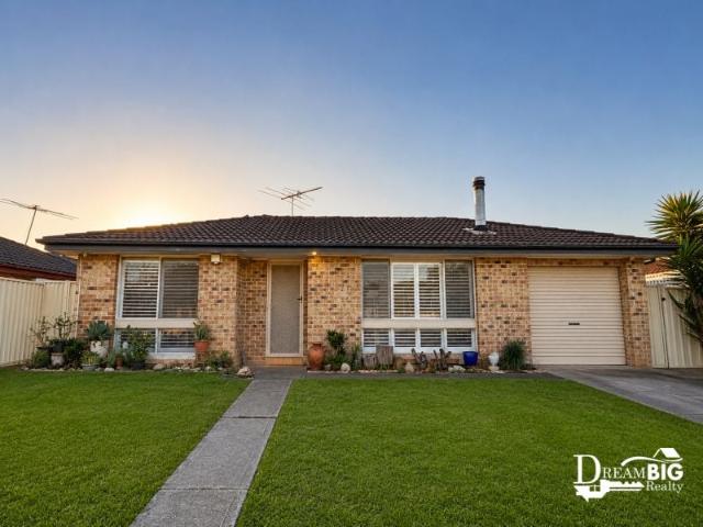 Spacious Family Home with Modern Comforts in a Prime Rooty Hill Location!